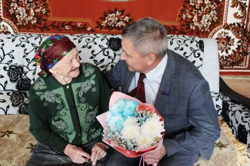 Туктарова Зоя Трофимовнага бүген 90 яшь тулды (фото)