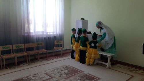 Норма балалар бакчасы кунаклар кабул итте (фото)