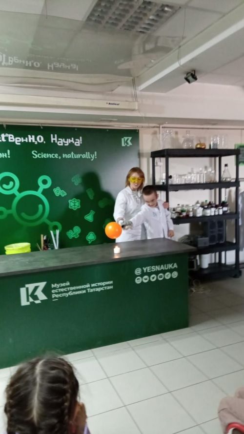 Балтач мәктәбенең 2 сыйныф укучылары республика Рәисе белән очрашкан (бик күп фото)