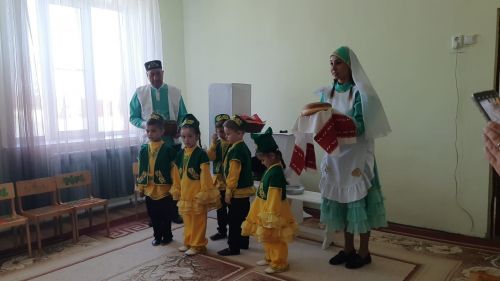 Норма балалар бакчасы кунаклар кабул итте (фото)