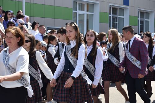 Балтач мәктәбендә узган «Соңгы кыңгырау»дан фоторепортаж