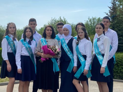 Балтач гимназиясендә дә бүген «Соңгы кыңгырау» чыңлады (+фото)