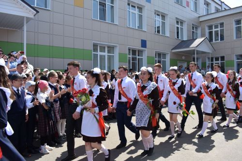 Балтач мәктәбендә узган «Соңгы кыңгырау»дан фоторепортаж