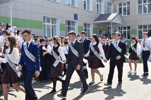 Балтач мәктәбендә узган «Соңгы кыңгырау»дан фоторепортаж