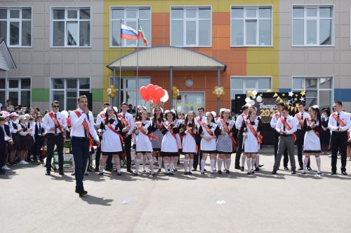 Балтач мәктәбендә узган «Соңгы кыңгырау»дан фоторепортаж