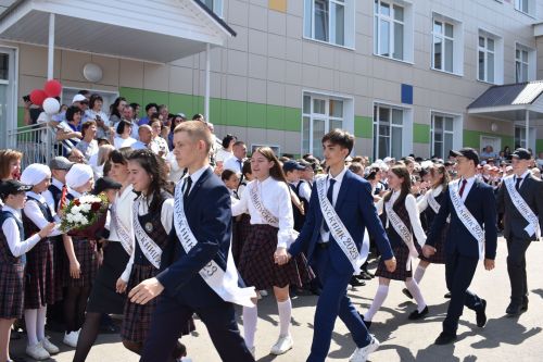 Балтач мәктәбендә узган «Соңгы кыңгырау»дан фоторепортаж