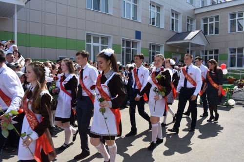 Балтач мәктәбендә узган «Соңгы кыңгырау»дан фоторепортаж