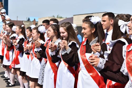 Балтач мәктәбендә узган «Соңгы кыңгырау»дан фоторепортаж