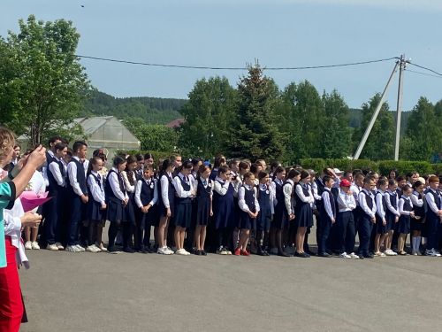 Балтач гимназиясендә дә бүген «Соңгы кыңгырау» чыңлады (+фото)
