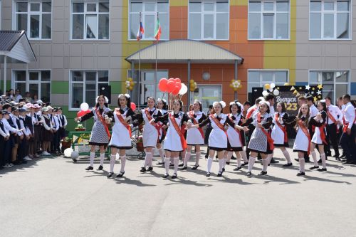 Балтач мәктәбендә узган «Соңгы кыңгырау»дан фоторепортаж