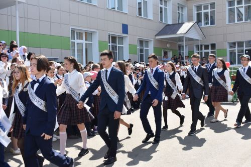 Балтач мәктәбендә узган «Соңгы кыңгырау»дан фоторепортаж
