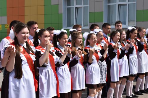 Балтач мәктәбендә узган «Соңгы кыңгырау»дан фоторепортаж