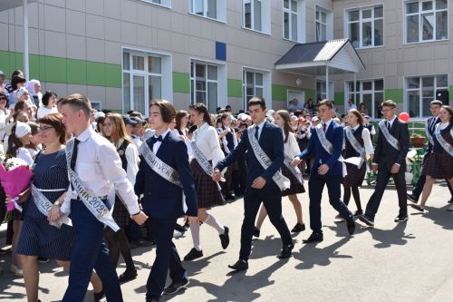 Балтач мәктәбендә узган «Соңгы кыңгырау»дан фоторепортаж