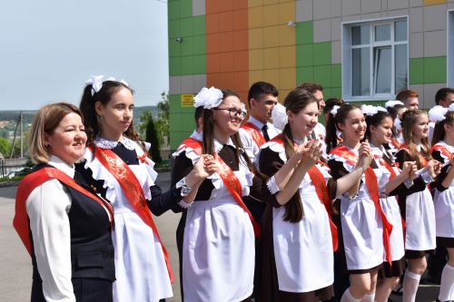 Балтач мәктәбендә узган «Соңгы кыңгырау»дан фоторепортаж
