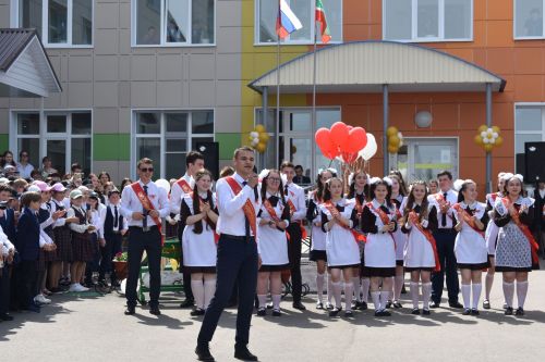 Балтач мәктәбендә узган «Соңгы кыңгырау»дан фоторепортаж