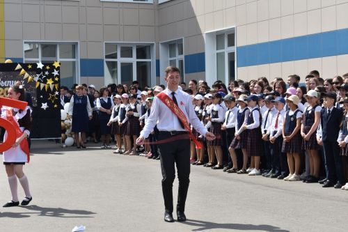 Балтач мәктәбендә узган «Соңгы кыңгырау»дан фоторепортаж