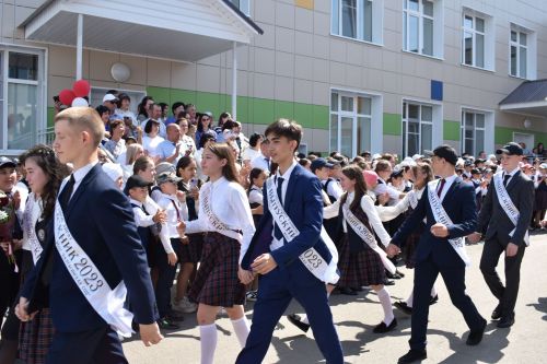 Балтач мәктәбендә узган «Соңгы кыңгырау»дан фоторепортаж