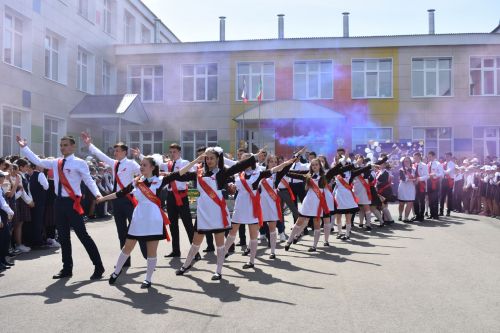 Балтач мәктәбендә узган «Соңгы кыңгырау»дан фоторепортаж