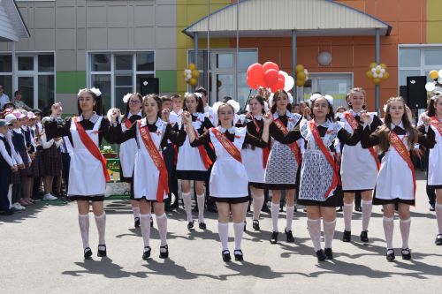 Балтач мәктәбендә узган «Соңгы кыңгырау»дан фоторепортаж