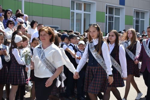 Балтач мәктәбендә узган «Соңгы кыңгырау»дан фоторепортаж