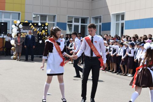 Балтач мәктәбендә узган «Соңгы кыңгырау»дан фоторепортаж