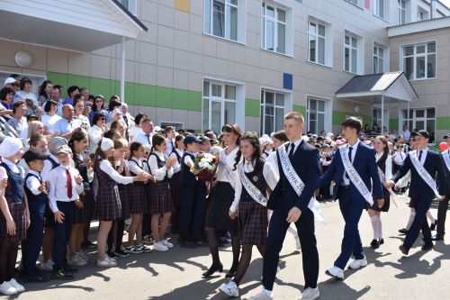 Балтач мәктәбендә узган «Соңгы кыңгырау»дан фоторепортаж