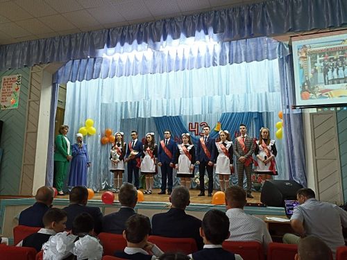 Куныр мәктәбе  тугыз кошчыгын зур тормышка озатты (+фото)