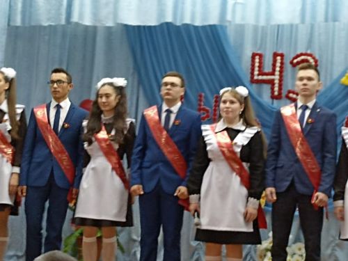 Куныр мәктәбе  тугыз кошчыгын зур тормышка озатты (+фото)