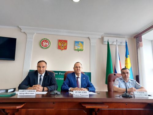 Балтачта юл-транспорт һәлакәтләре хакында сөйләшәләр (фото)