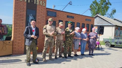 Чапшарда чик сакчылары көнен зурлап уздырганнар (фото)