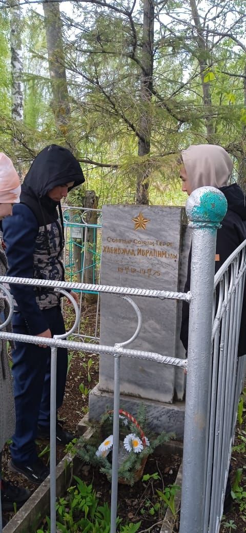 Кунырда митинг Геройны искә алудан башланды (фото, видео)