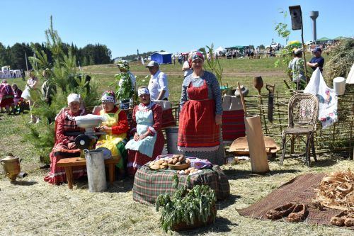 «Гырон быдтон» куноосты люказ (фоторепортаж)