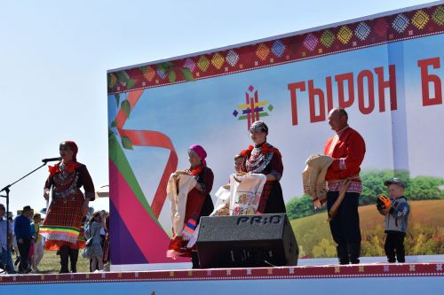 «Гырон быдтон» куноосты люказ (фоторепортаж)