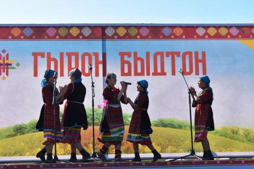 «Гырон быдтон» куноосты люказ (фоторепортаж)