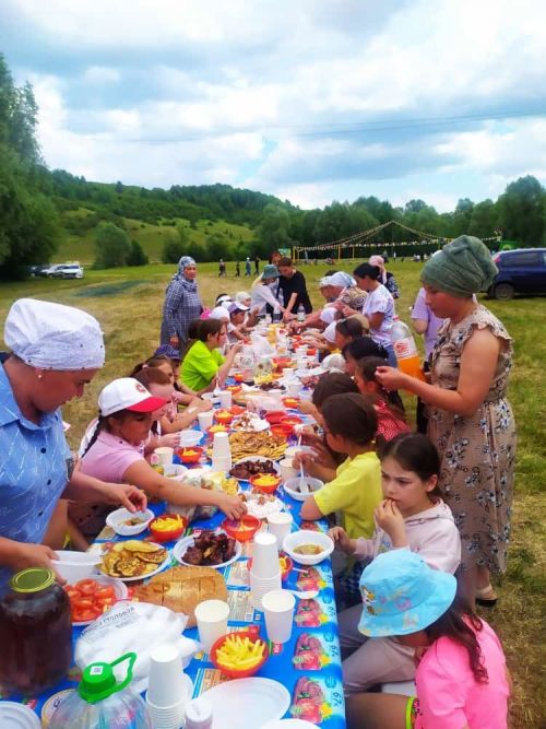 Нөнәгәрдә Корбан гаете уңаеннан, балалар өчен бәйрәм чарасы узган (фото)