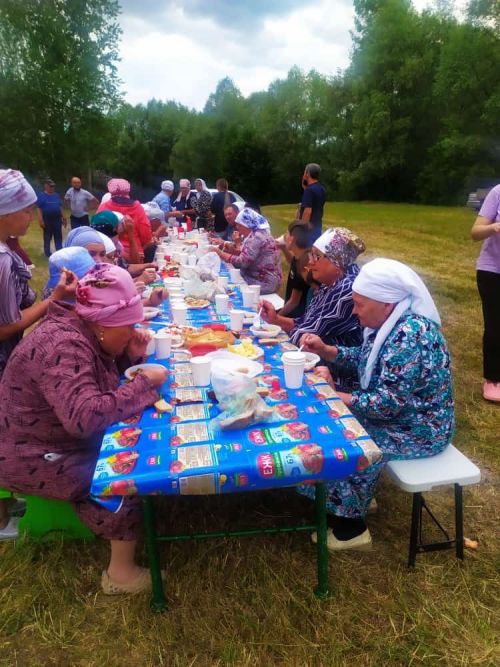 Нөнәгәрдә Корбан гаете уңаеннан, балалар өчен бәйрәм чарасы узган (фото)
