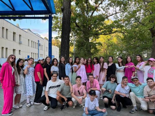 Камилә белән Дилия «Тартария» төбәкара белем бирү форумында катнаша (фото)