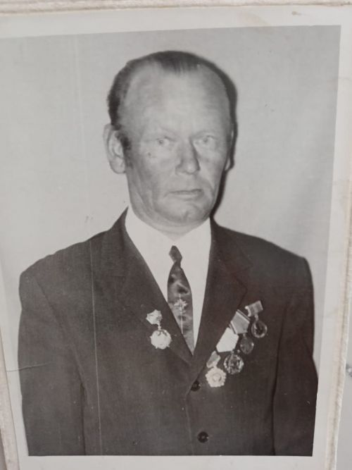 Медведевъёслэн выжыысьтызы дано дышетӥсьёс (2 люкет)