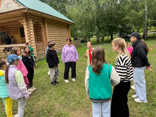 Балтачта махсус хәрби операциядә булганнарның һәм опекун гаиләләрдә тәрбияләнүче балалар өчен бәйрәм оештырылды (фото)
