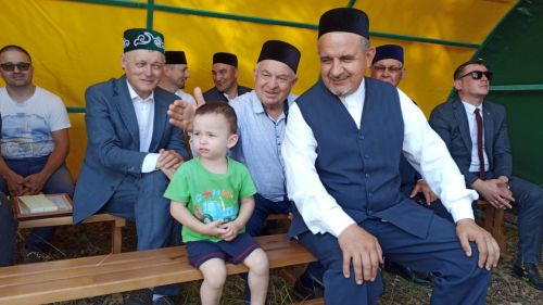 Байлар Сәрдегәнендә Чишмә бәйрәме гөрли