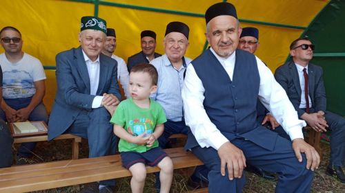 Байлар Сәрдегәнендә Чишмә бәйрәме гөрли