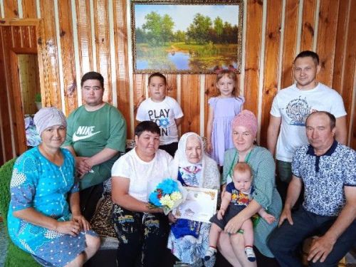 Бибинур Нурмөхәммәтовага 95 яшь тулды (фото)