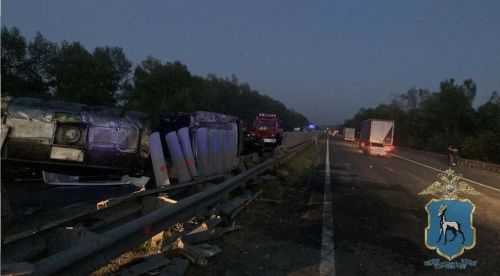 «Утлы фаҗига» – Бензин ташучы машина белән коточкыч авариядә ике кеше һәлак булган (фото)