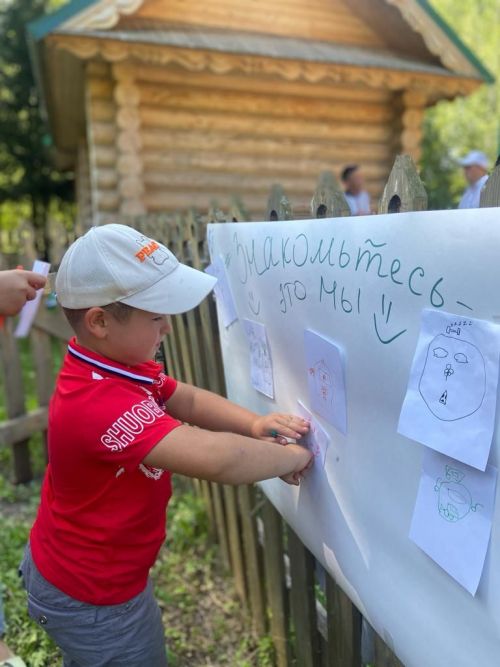 СВОда һәм СОП гаиләләрендә тәрбияләнүче балалар өчен күңел ачу чарасы үткәрелде (фото)