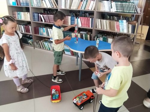 Балтач үзәк балалар китапханәсендә «Без — оста төзүчеләр» дип исемләнгән һөнәри иртә үткәрелде (фото)