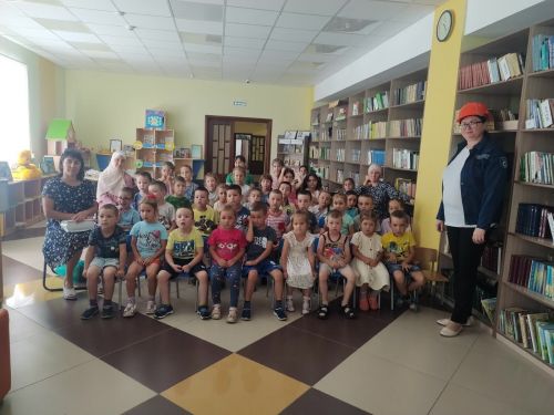 Балтач үзәк балалар китапханәсендә «Без — оста төзүчеләр» дип исемләнгән һөнәри иртә үткәрелде (фото)