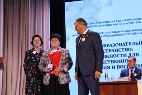 Август киңәшмәсе – 5: Сыйфатлы белем, тәрбия – беренче урында
