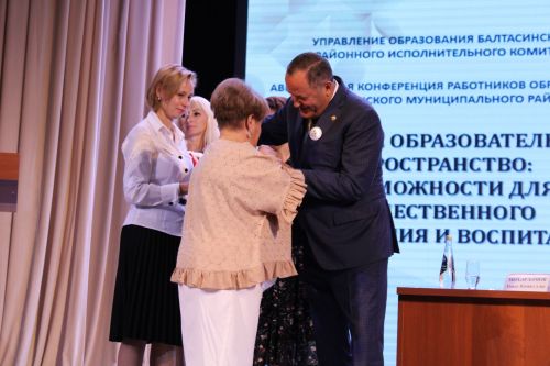 Август киңәшмәсе – 5: Сыйфатлы белем, тәрбия – беренче урында
