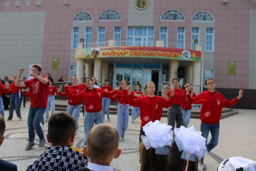 Август киңәшмәсе-4: «Мәктәпкә әзерләнергә ярдәм ит» акциясе быел да киң масштабта узды