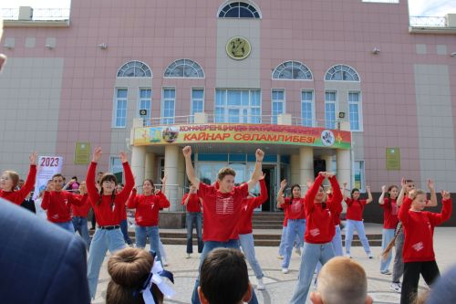 Август киңәшмәсе-4: «Мәктәпкә әзерләнергә ярдәм ит» акциясе быел да киң масштабта узды